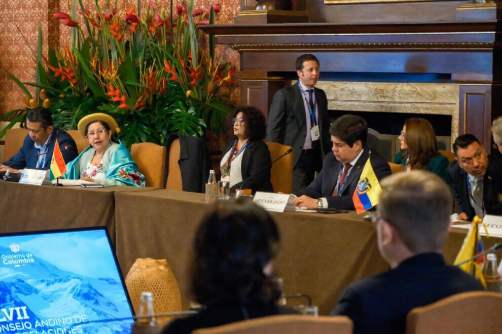 Comunidad Andina y amenazas externas según Celinda Sosa