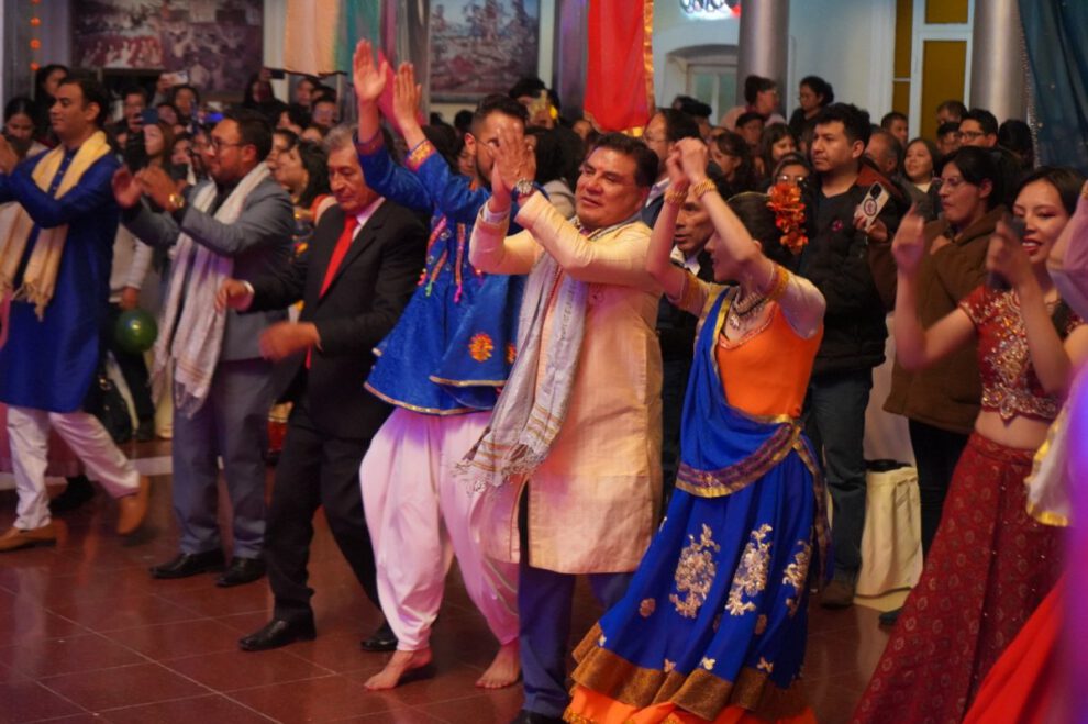 El Festival Navratri en Oruro, un intercambio cultural con la India
