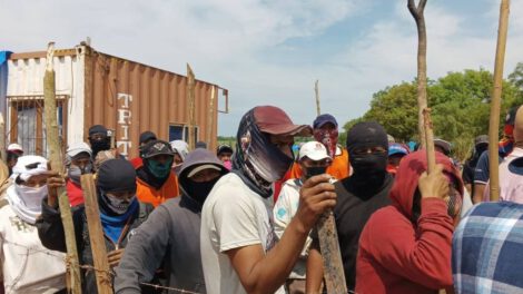 Avasallamiento en Santa Cruz, encapuchados irrumpen propiedad