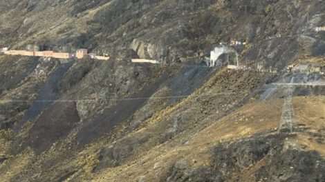 Represa de Incachaca y operaciones mineras