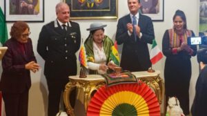 K’ero ceremonial recuperado por Bolivia
