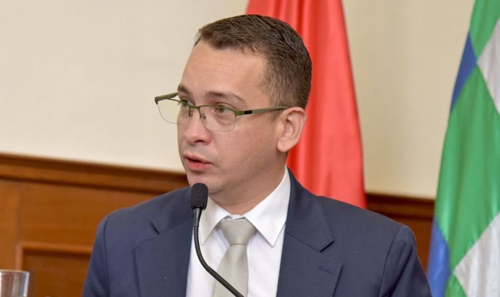 Romer Saucedo critica al TCP por dañar la democracia en Bolivia