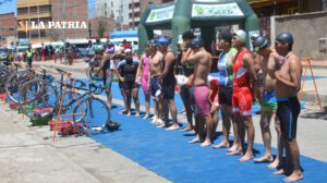 Torneo nacional de triatlón en Oruro