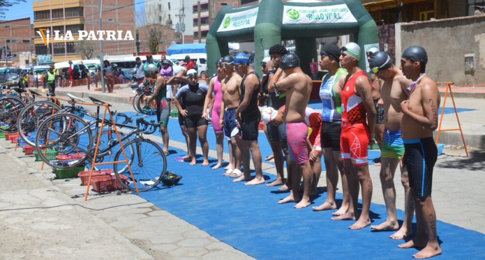 Torneo nacional de triatlón en Oruro