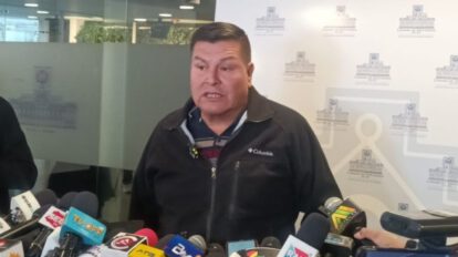 Sesión de Diputados con el Diputado Delfor Burgos