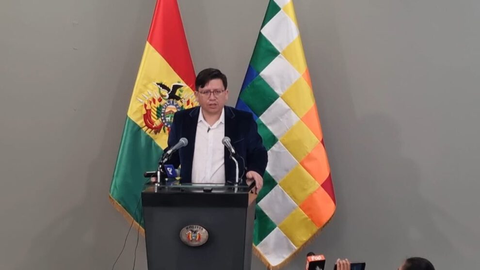 Crédito externo para agua potable anunciado por Sergio Cusicanqui