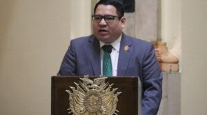 Denuncia por prórroga de jueces en Bolivia