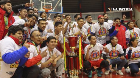 Universitario en Liga Sudamericana representando a Bolivia