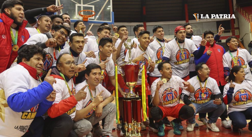 Universitario en Liga Sudamericana representando a Bolivia