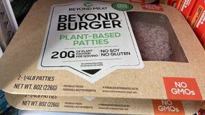 Parlamento Europeo prohíbe términos de carne para alimentos vegetales