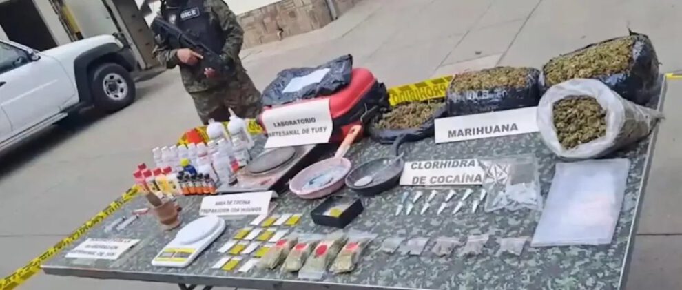 Desmantelamiento de fábrica de Tusi en Cochabamba