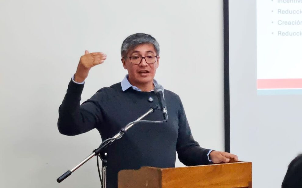 Eliminación de supermercados de Emapa propuesta por el PDC