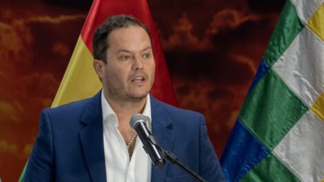 Armin Dorgathen enfrenta orden de aprehensión