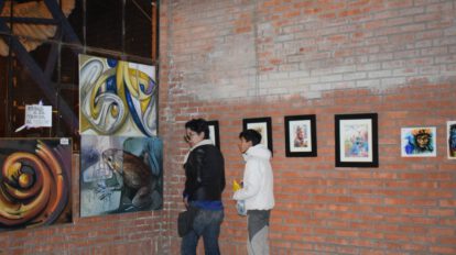 Obras de artistas plásticos orureños en Expoteco 2025