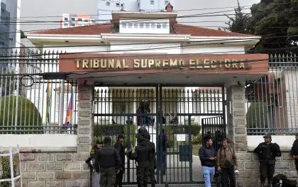 TSE prohíbe propaganda electoral durante el debate presidencial