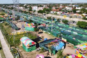 Rueda de la fortuna en la Feria de Alasita