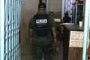 Rescatan a dos adolescentes en operativo contra la trata y tráfico en Santa Cruz