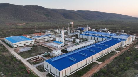 Producción de acero en el Complejo Siderúrgico del Mutún