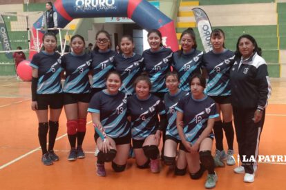 Donato Vázquez campeones voleibol