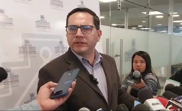 Renuncia diputado Alianza Libre Juan Carlos Velarde