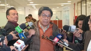 Acercamiento con EE.UU. y opiniones divididas entre parlamentarios