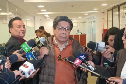 Acercamiento con EE.UU. y opiniones divididas entre parlamentarios