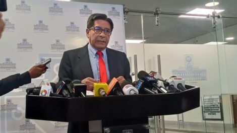 Crisis económica en Bolivia según diputado José Luis Porcel