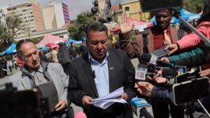 Iglesias evangélicas de Bolivia respaldan a Tuto Quiroga por su compromiso familiar