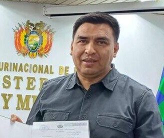 Eddy Antezana imputado por uso indebido de influencias