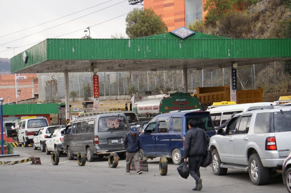 Abastecimiento de combustibles en Bolivia