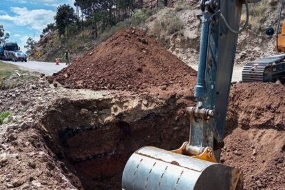 Trabajos de emergencia en carretera Cochabamba, Oruro y La Paz