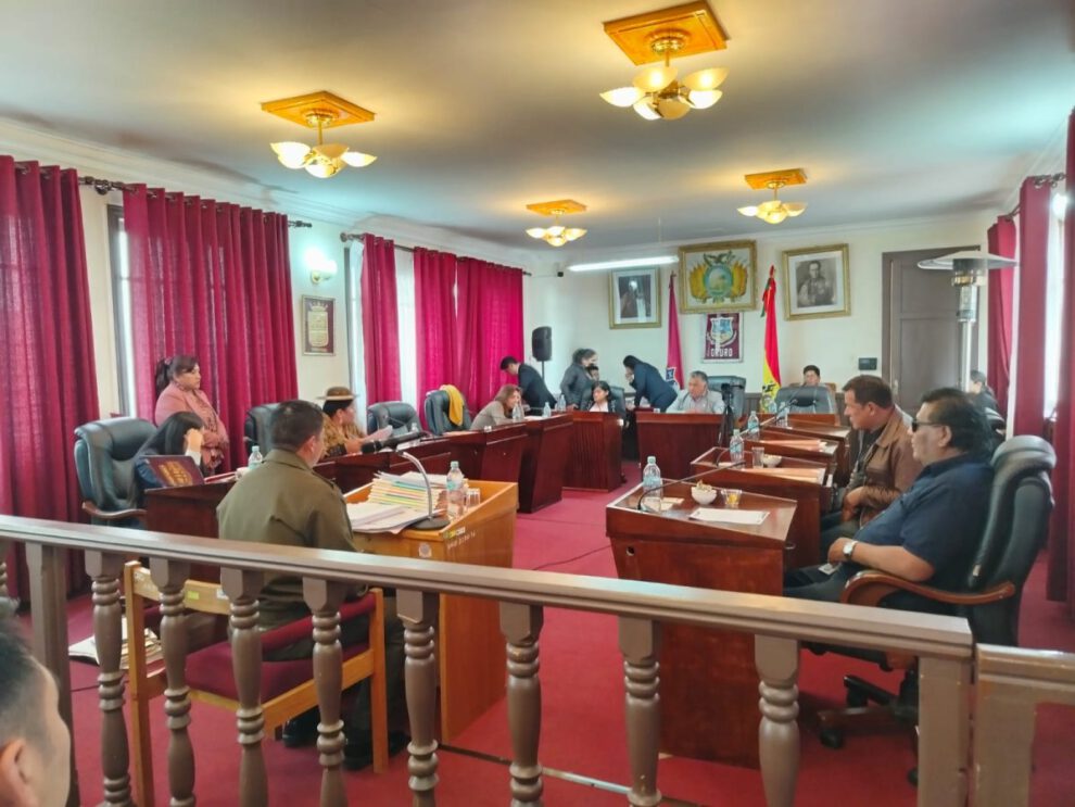 Interpelación a funcionarios del GAMO sobre control de eventos masivos de menores