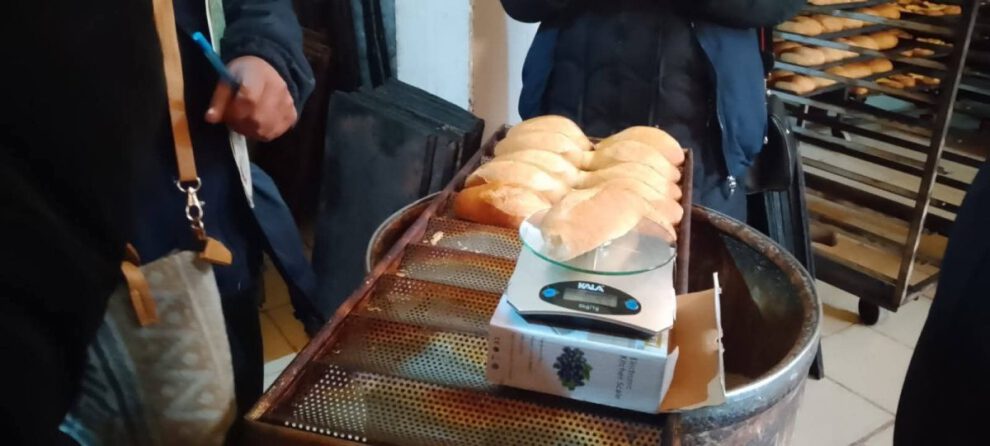 Clausuran panadería Oruro tras encontrar heces de ratón en harina