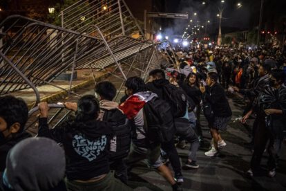 Detención de policía en Perú