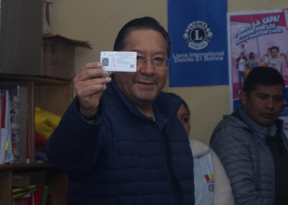 Presidente Arce llama a votar responsablemente
