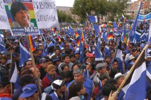 simpatizantes del Movimiento Al Socialismo en La Paz, Bolivia