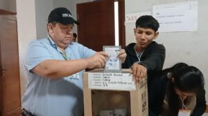 Supervisión del proceso electoral en Bolivia