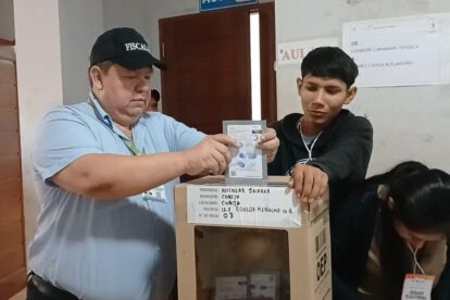 Supervisión del proceso electoral en Bolivia