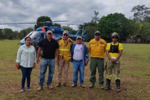 Incendio en Porvenir controlado por bomberos y comunarios