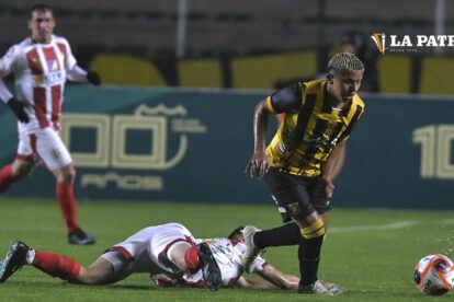 Mauricio Chajtur en la derrota de Independiente ante The Strongest