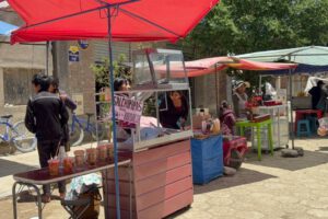 Comerciantes ambulantes aprovecharon las elecciones para generar ingresos