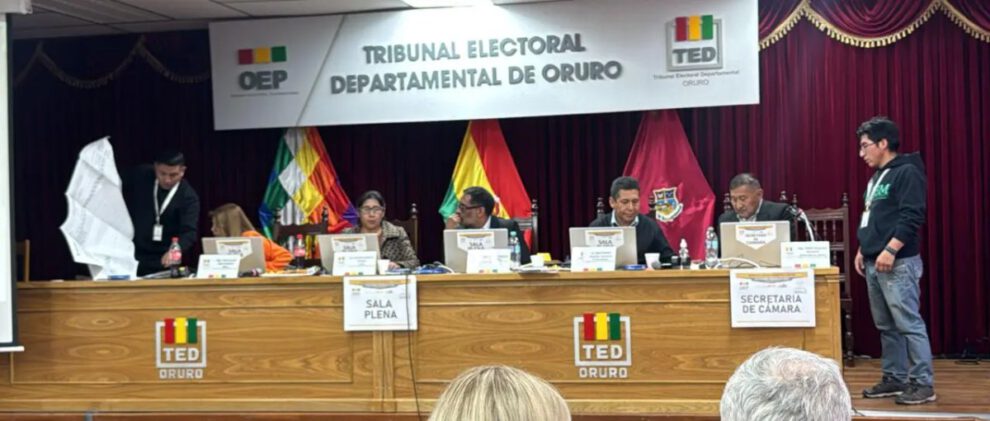 Victoria del PDC en las elecciones en Oruro