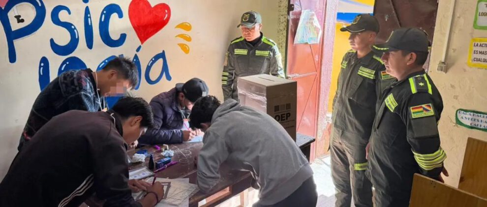 Detenciones durante elecciones en Bolivia