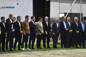 Mundial en Bolivia con Gianni Infantino en la inauguración de la Casa de la Verde