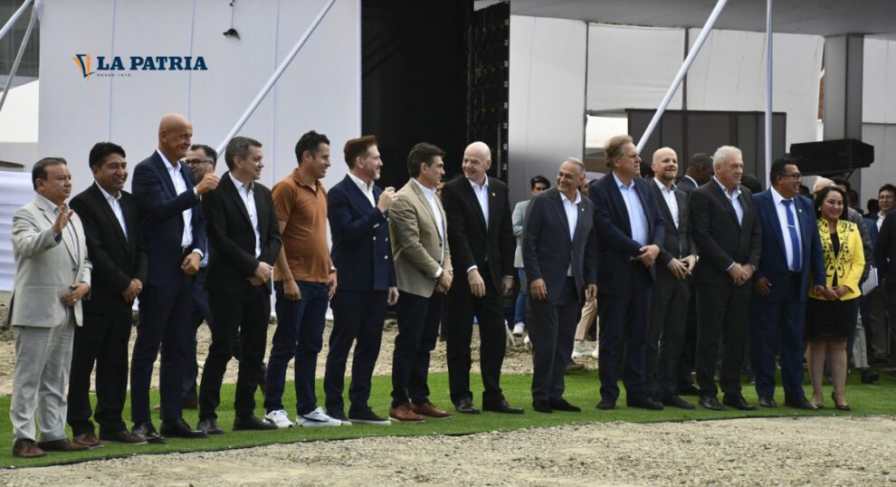 Mundial en Bolivia con Gianni Infantino en la inauguración de la Casa de la Verde