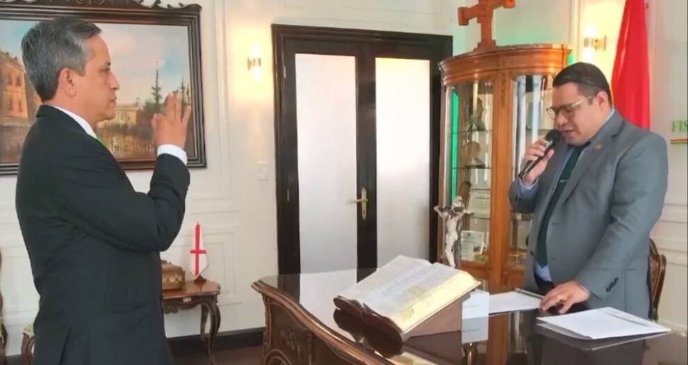 Nuevo fiscal departamental de Tarija, José Ernesto Mogro asume el cargo