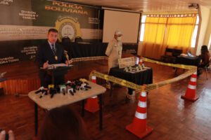 Felcc desarticula grupo de estafadores en La Paz