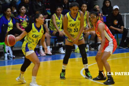 Libofem con Carl A-Z y Alemán en el inicio del torneo