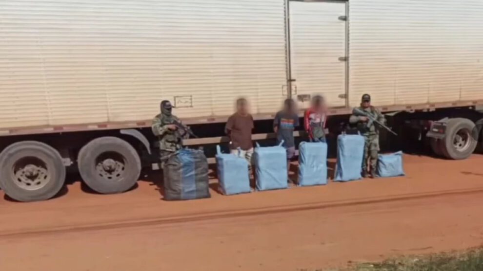 Camión con marihuana en Roboré