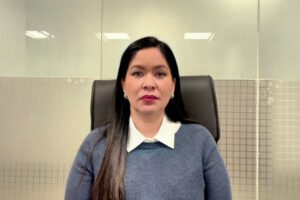 Gasto de la ANH en pasajes aéreos denunciado por Janira Román